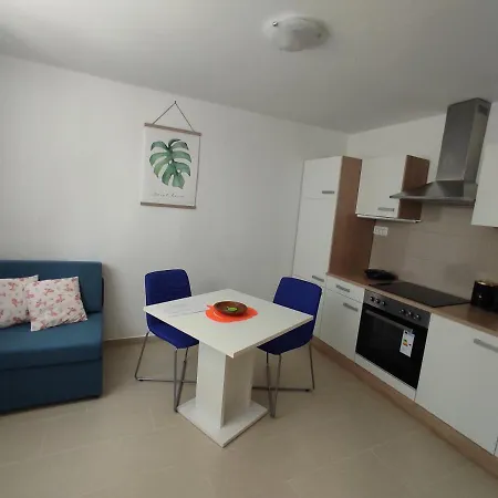 Deeranaei * Kraljevica