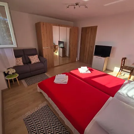 Deeranaei Kraljevica