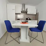 Appartement Deeranaei *