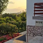 Deeranaei Apartment *