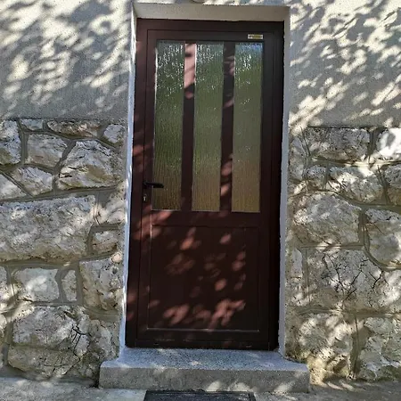 Deeranaei Apartment