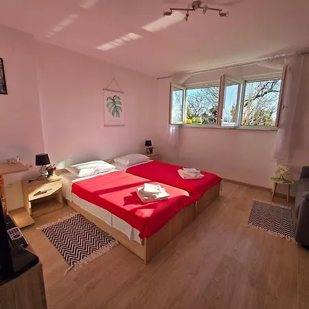 Deeranaei Apartment *